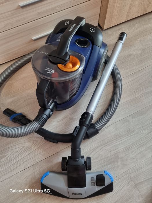 Мощна Прахосмукачка Philips 2000w