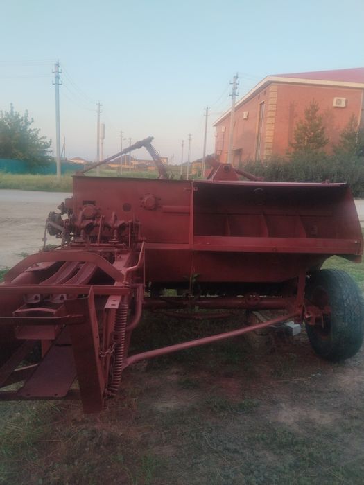 Продам прессподборщик