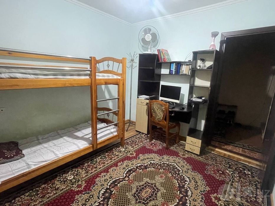 Chilonzor 23 4/1/5 kirpich 2/6 balkon