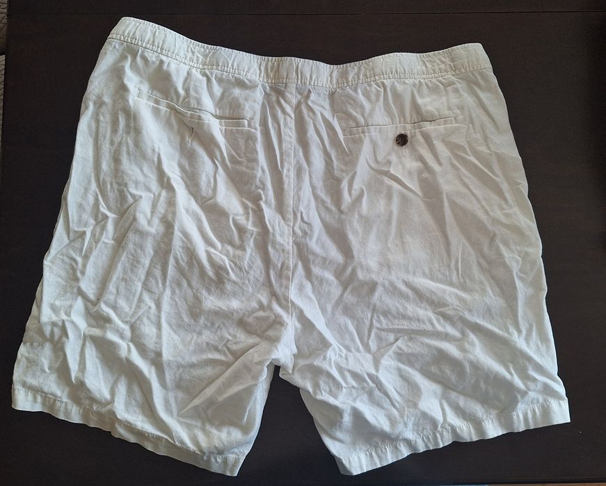Бели ленени къси панталони