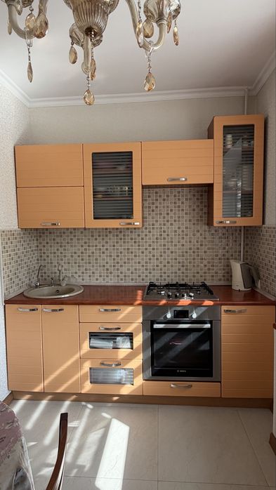 Соочно продам Кухонный гарнитур