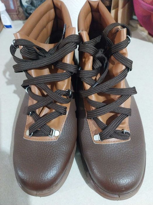 Мъжки работи обувки 42номер  Франция