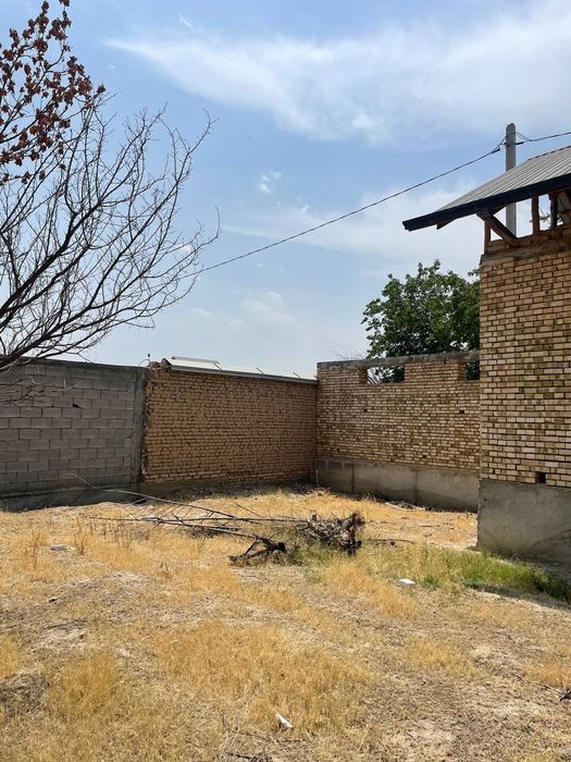 Чек участок сотилади