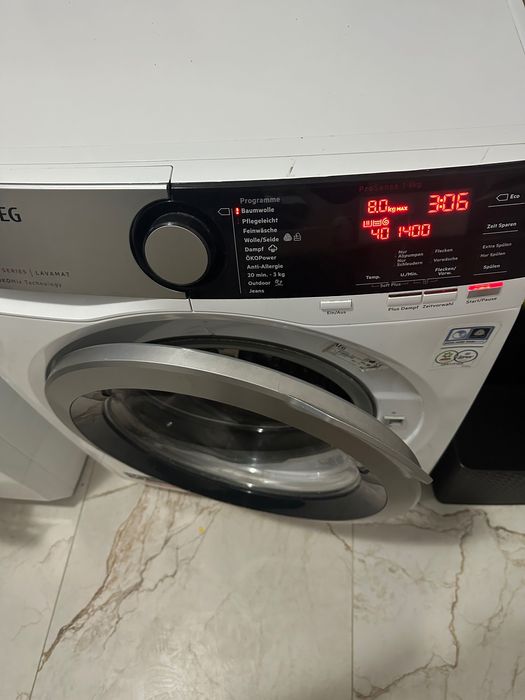 Mașină de Spălat Rufe AEG 8000Series