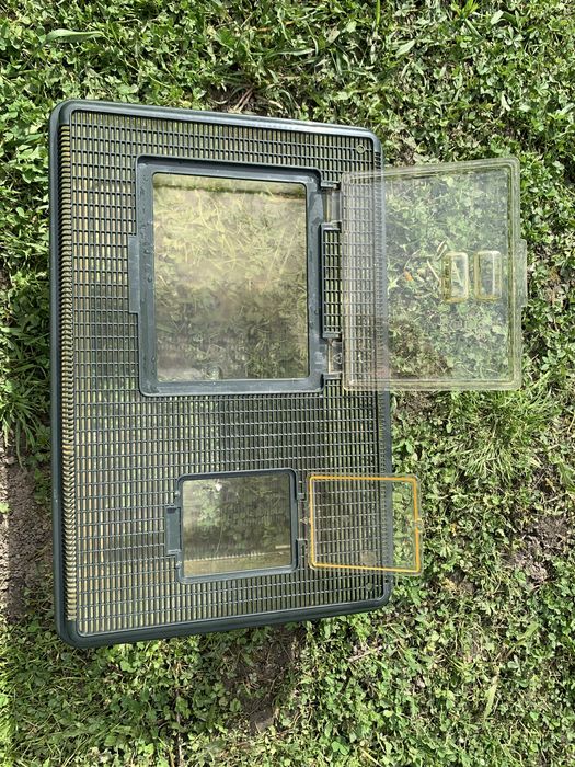 Terariu din plastic Exo Terra Faunarium Flat Medium 36x21x16 cm