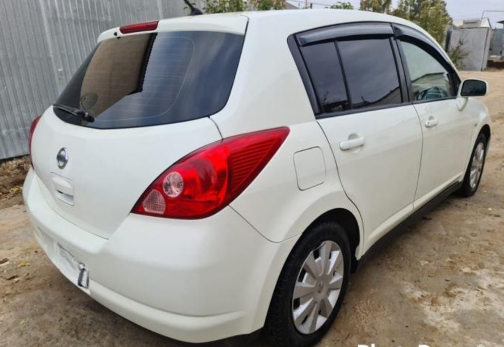 Ниссан тиида правый руль оригиналь