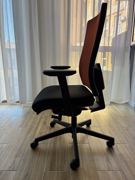 Scaun birou ergonomic profesional Sitland Mesh Line