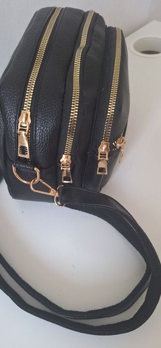 Продам Сумку новую  с ремешком