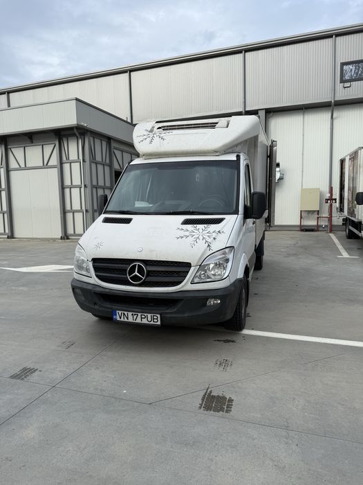 Autoutilitare frigorifice / congelare