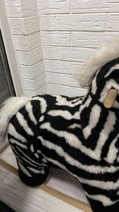 детская качалка-зебра