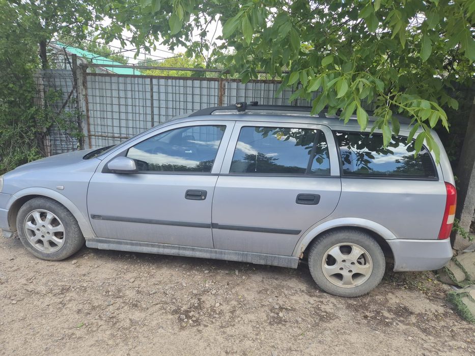 Opel Astra caravan 1.6 benzina