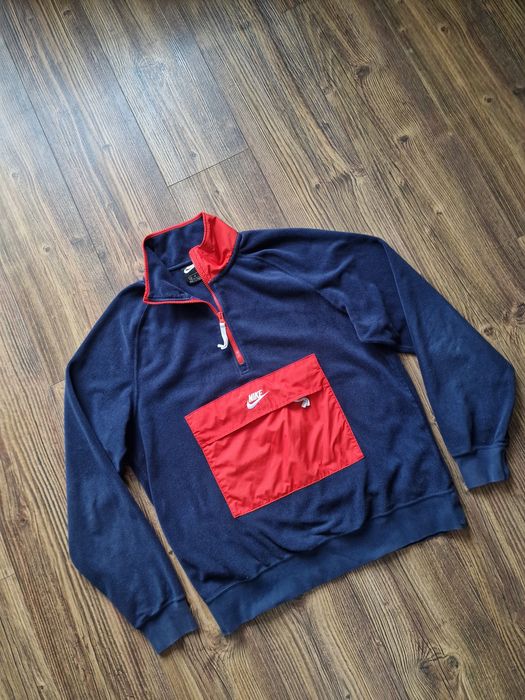 Страхотен мъжки суитчър NIKE ,винтидж модел ,  размер М