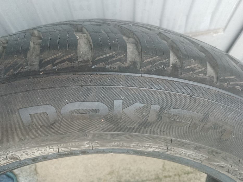 Зимни гуми Nokian 235/55R18 104V XL