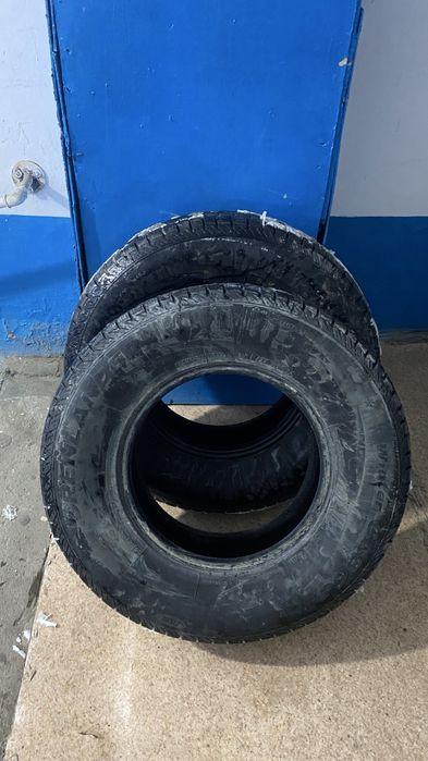 Шины почти новые зимние