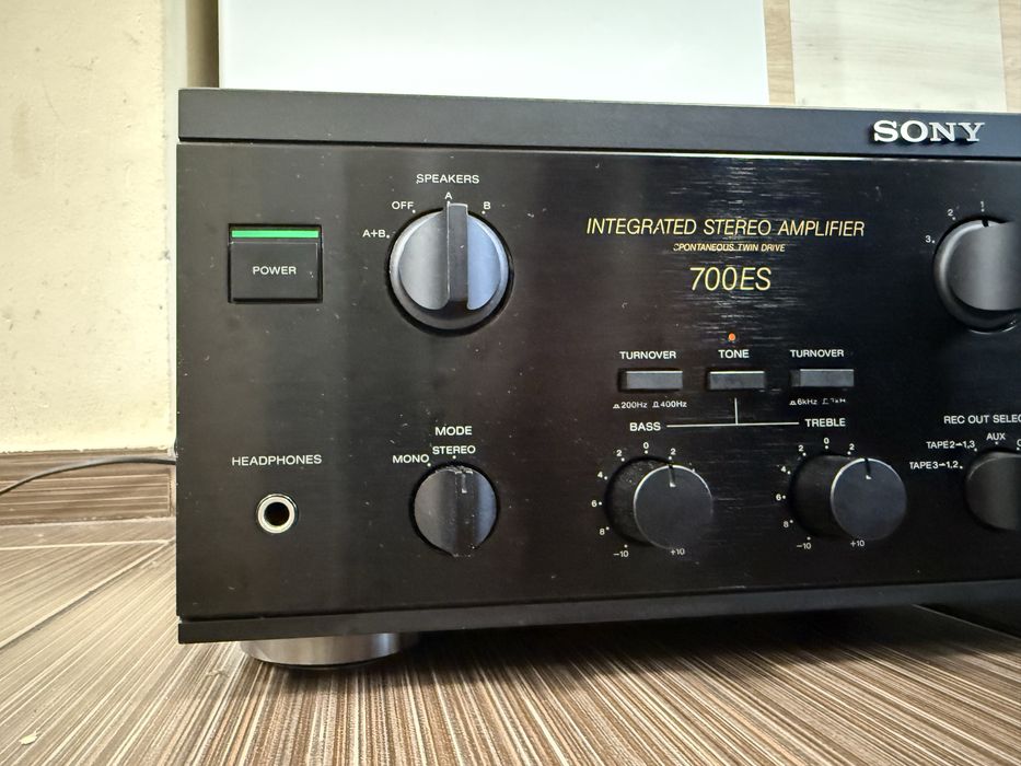 Sony TA-F700es Качествен стерео усилвател