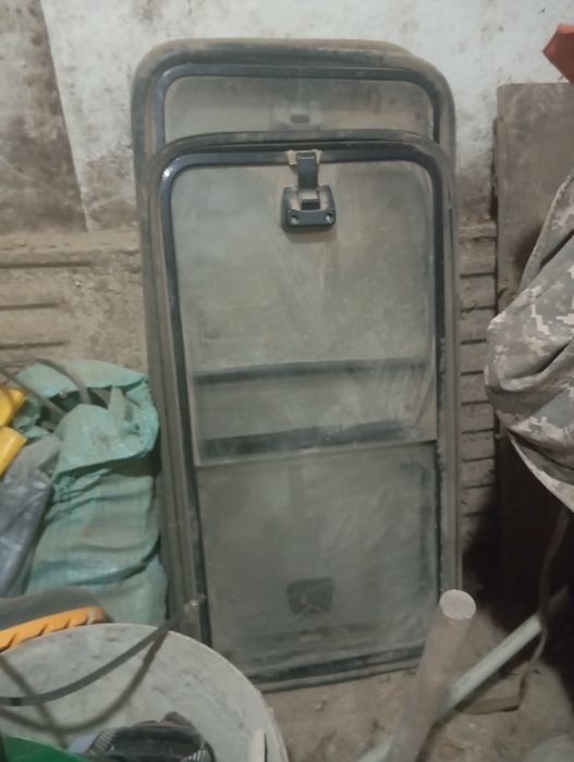 Окна на УАЗ таблетку