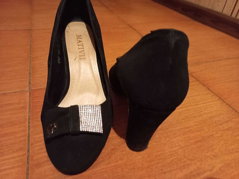 Обувь женская даром
