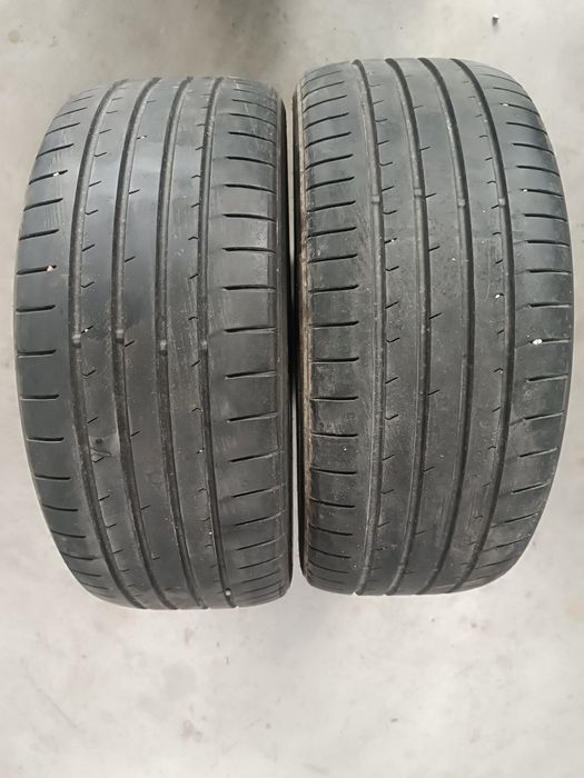 2buc Anvelope Vara 215 45 18 Toyo dot2019