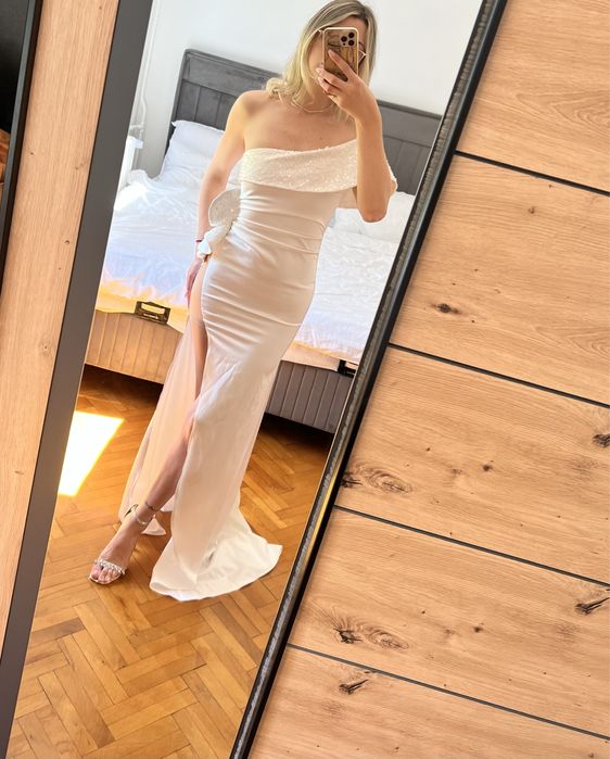 Vand rochie cununie/nunta sau orice alt eveniment alba