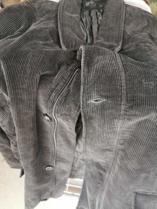 Продавам употребявани дрехи