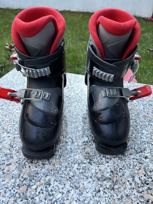 Детски ски обувки Rossignol