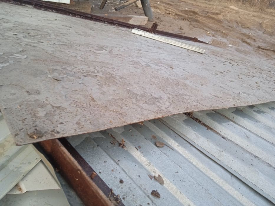 Лист стальной продам