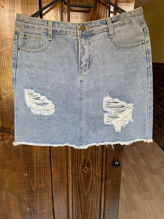 Fusta blugi marimea L !