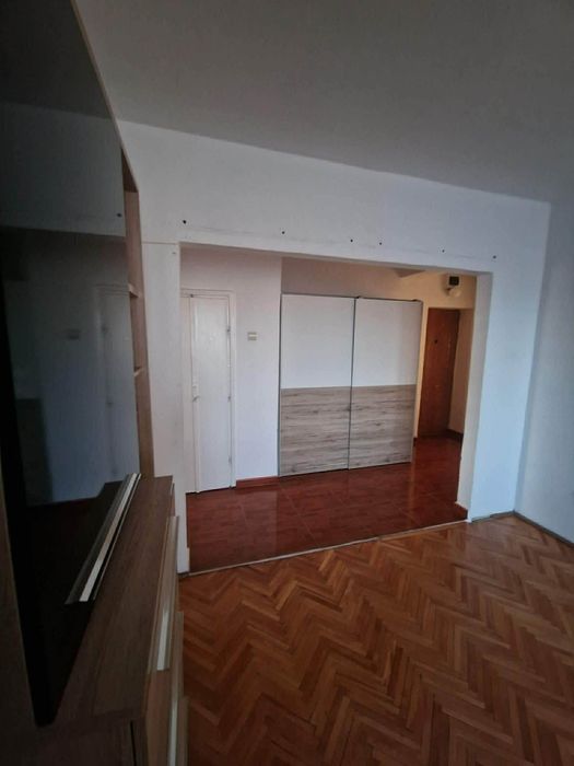 Ofer spre inchiriere apartament cu 2 camere Turda