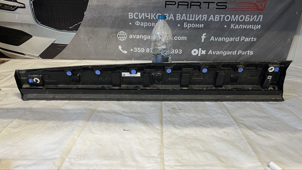 Декоративна лайстна за предна дясна врата Renault Austral 2023-