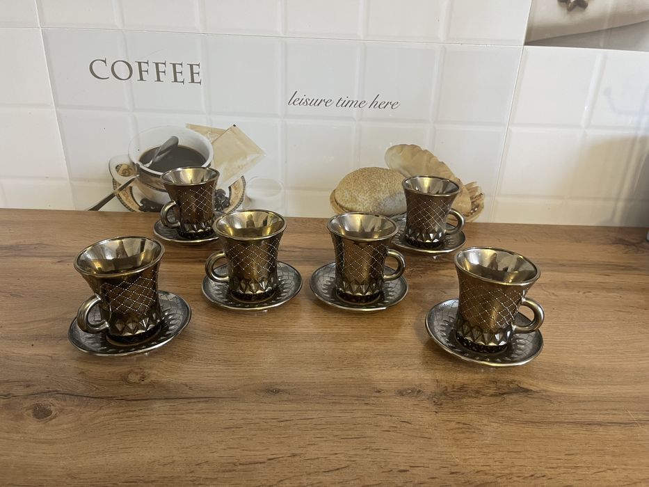 Набор новых кружек / чашек