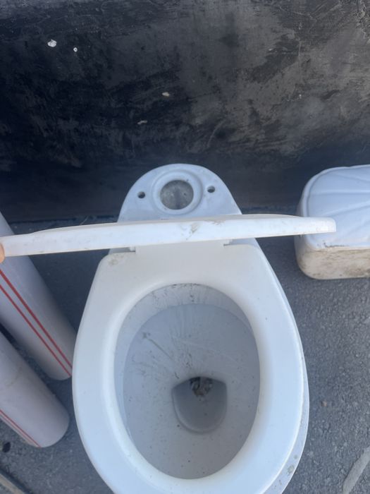 Бу унитаз для ..