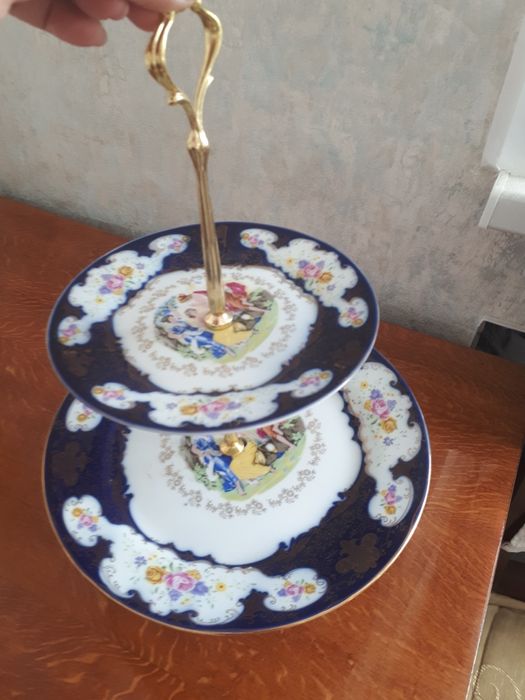 Этажерка, конфетница, посуда