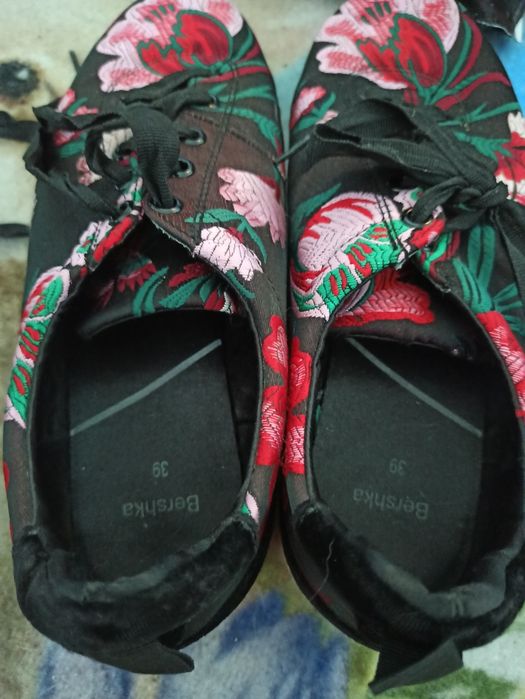 Спортни обувки 38-39 номер Bianki,Bershka