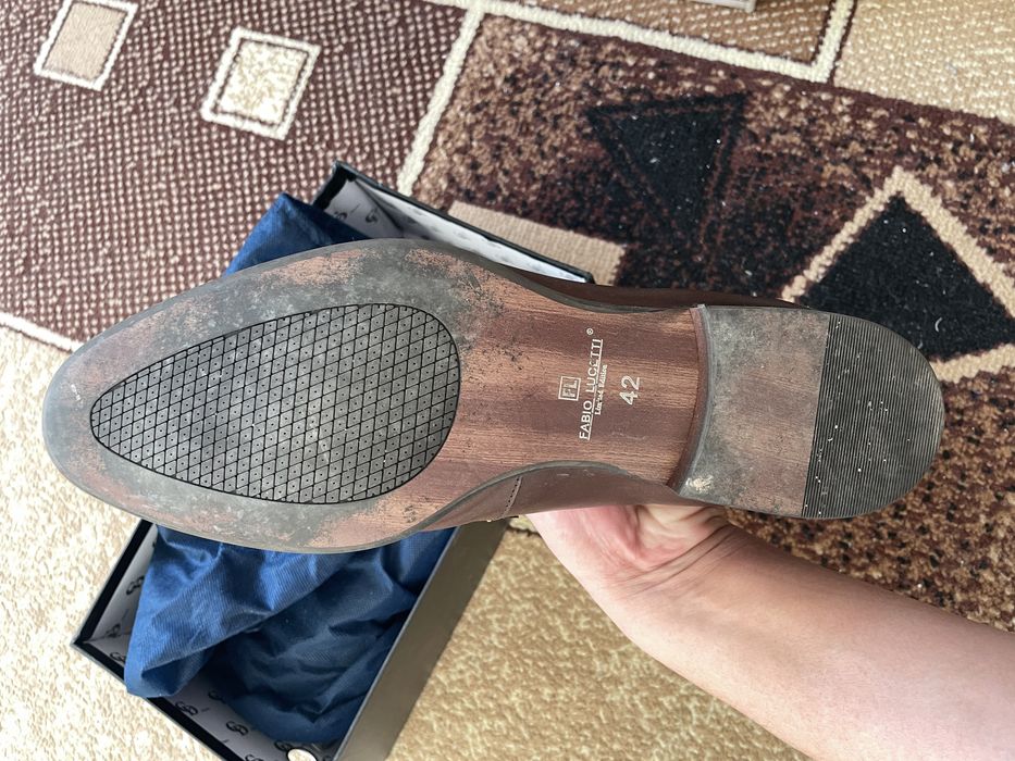 Продам туфли почти новые