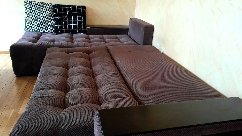 Разтегателен диван