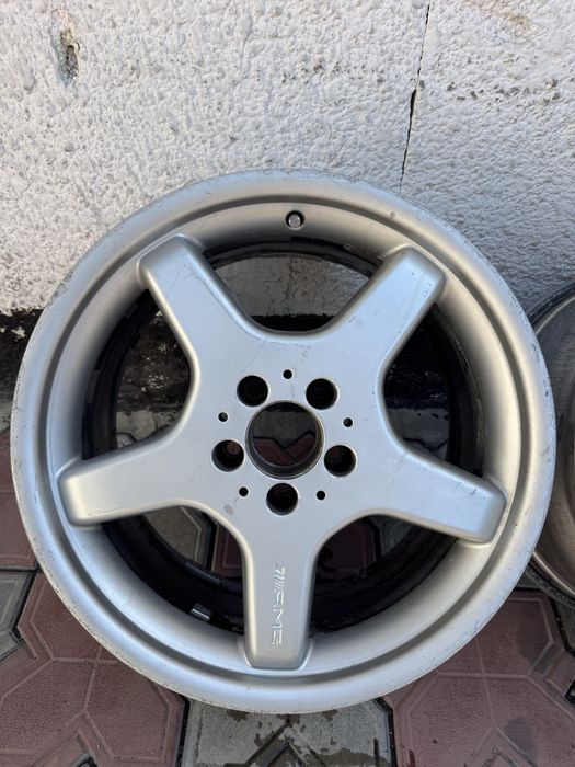Продам диски от 211 AMG R18