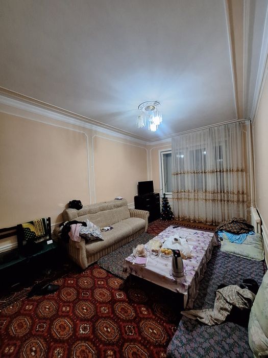 Қора қамиш 1/4 да 4/3/4 квартира сотилади