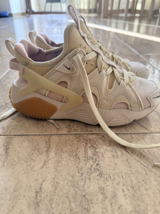 Дамски маратонки Nike Air Huarache Craft
