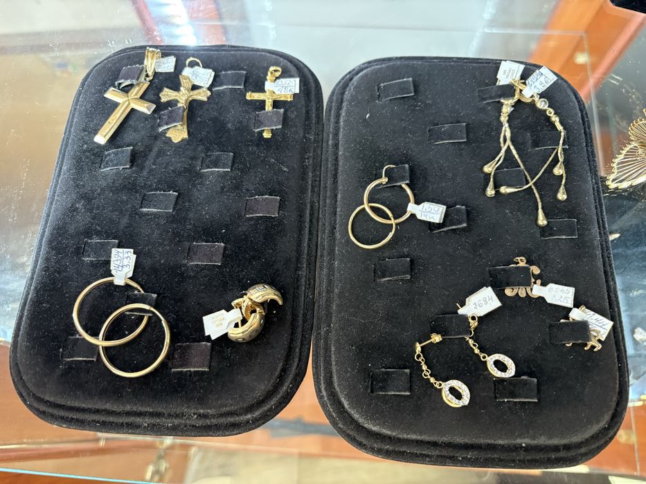 Златни накити 14 К. 170Лв. Гр