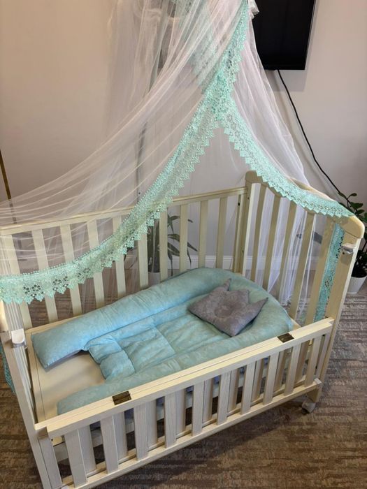 Продам манеж  в хорошем состояний.