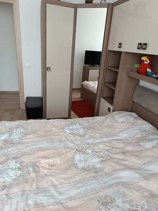 Apartament 3 camere de vanzare