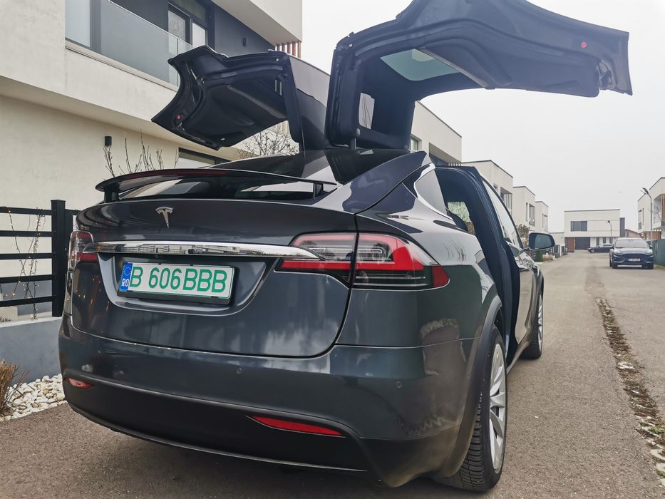 2020 Tesla Long Range, Raven, FSD Activ, Adaptive Suspension, Anvelope