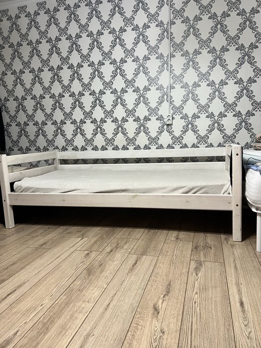 Кровать подросковая