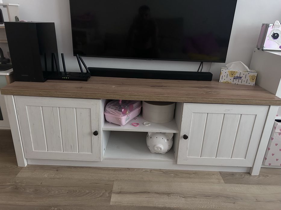 Vand comodă TV MARKSKEL