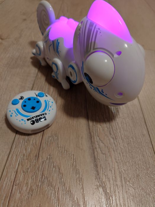 Робо-гущер (гущер и дистанционно)