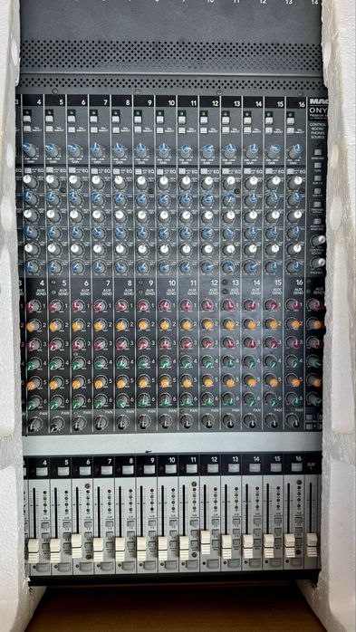 Mixer audio MACKIE ONYX 1640