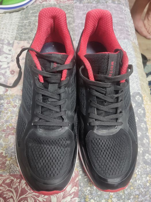 Маратонки 46 номер