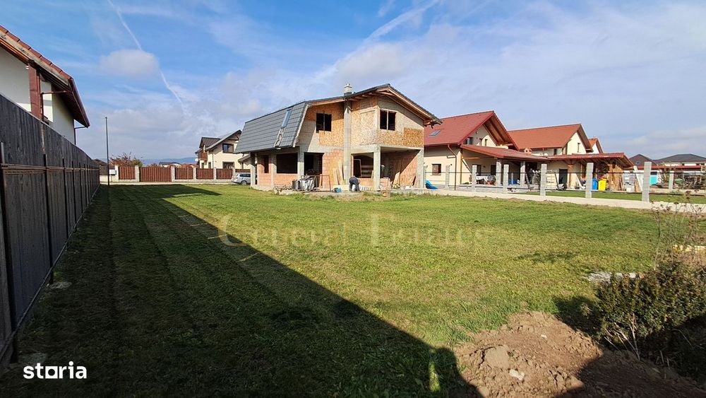 Casa moderna la rosu in Cristian