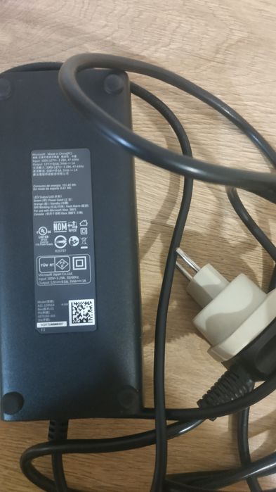 Блок питания от Xbox360E оригинал