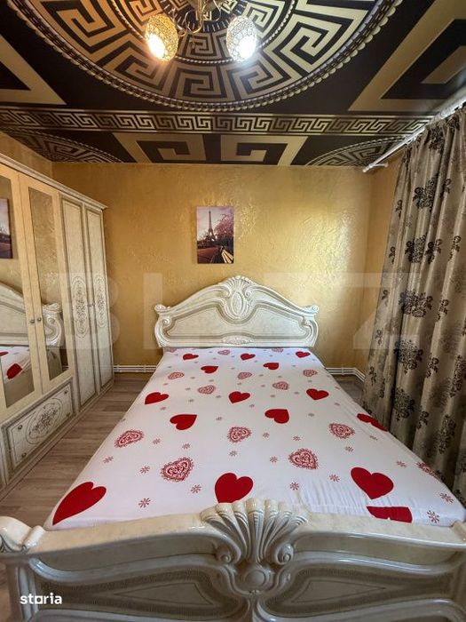 Apartament 3 camere, semidecomandat, 59 mp, stradal, zona Micro 17